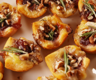 Cranberry Brie Bites